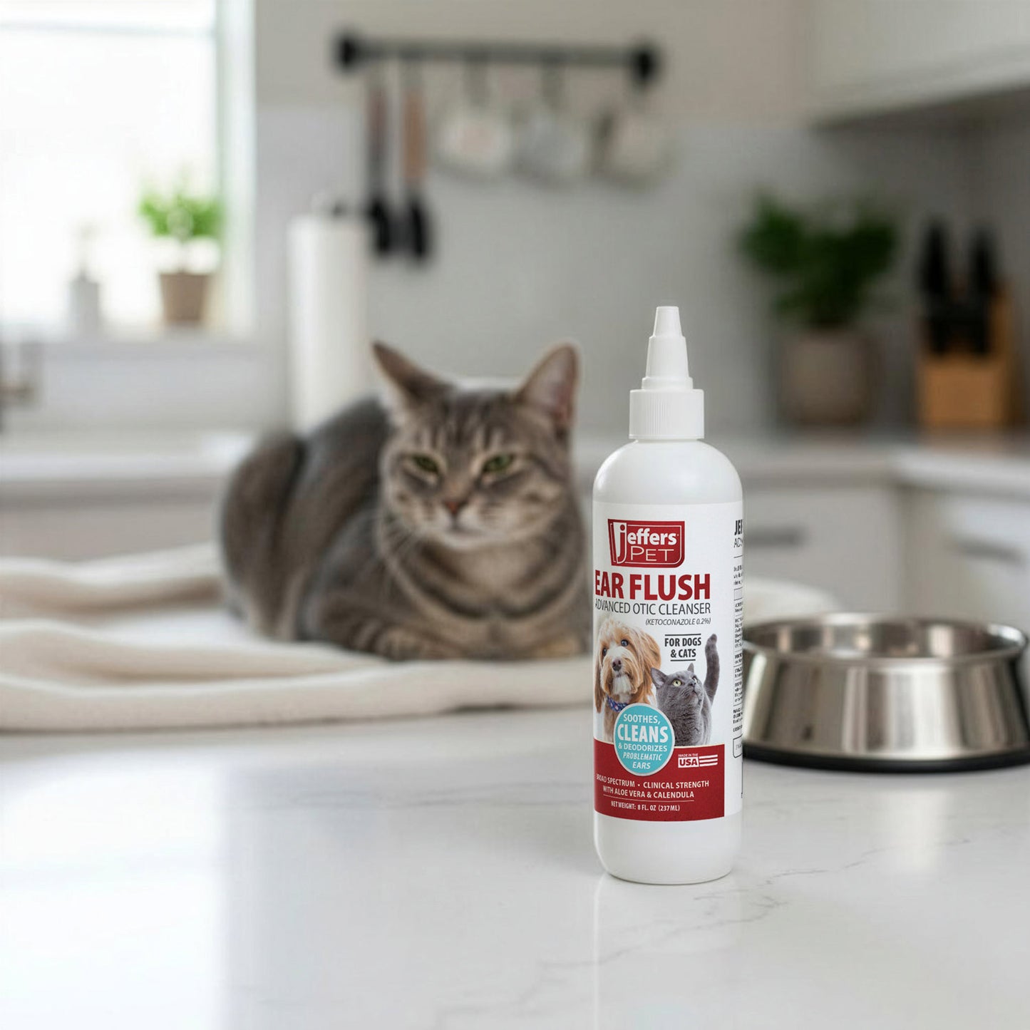 jeffers ear flush for dogs, cats & puppies, 8 oz - otic ear cleanser solution with 0.2% ketoconazole, aloe vera & calendula, gentle ear wash for pet hygiene, grooming, wax & debris cleaning