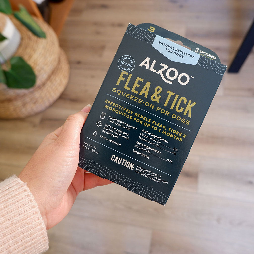 plant-based flea & tick squeeze-on dog